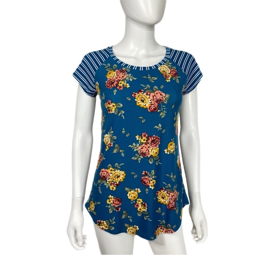 Wishful Park Floral Soft Stripes Sleeve Top